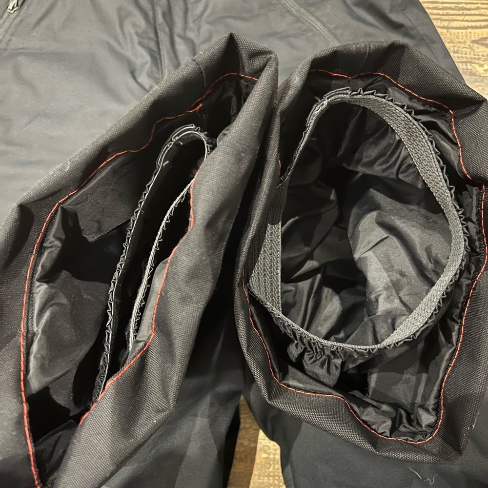 The North Face Snowpants - Picture 4 of 8